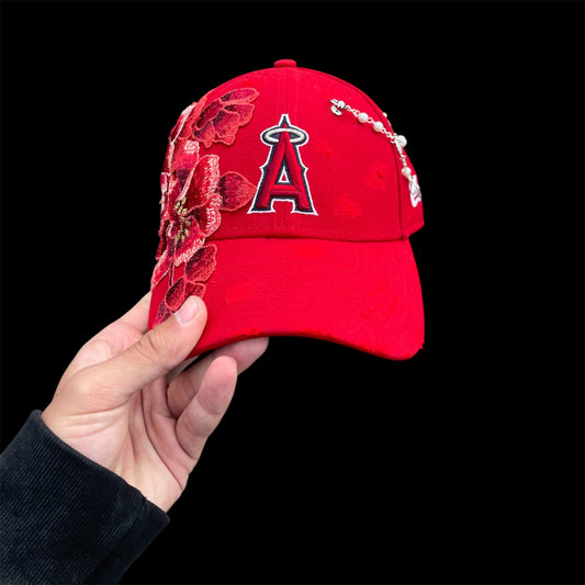 RED ANGELS FLOWER CAP