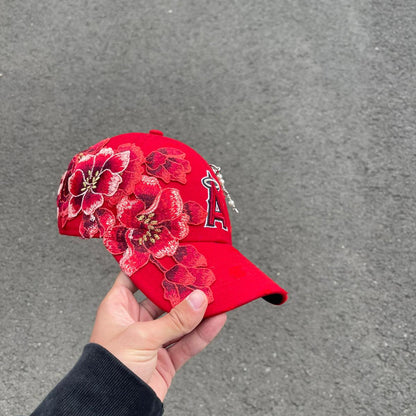 RED ANGELS FLOWER CAP